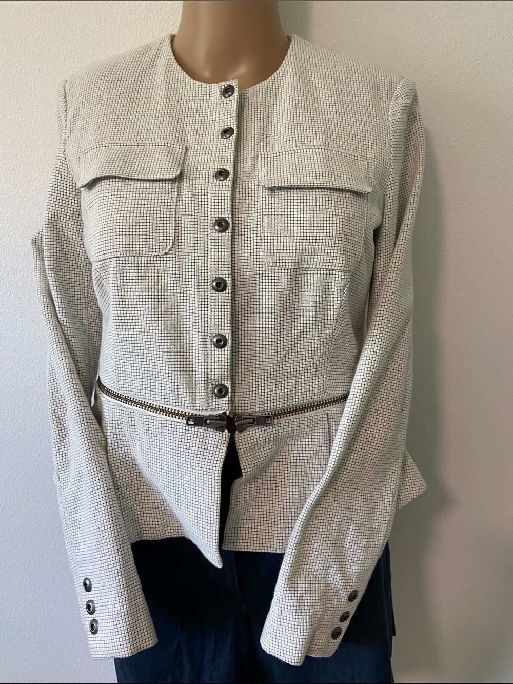 Carol Anderson Grey  and white Textured Peplum Zip-Front Jacket sz 0